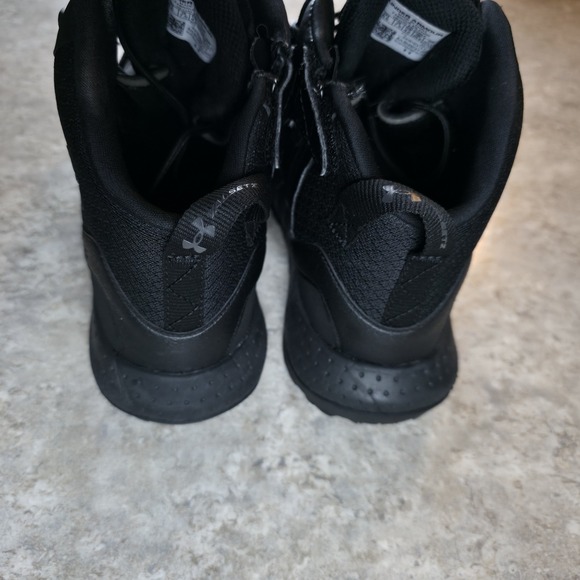 Under Armour Micro G Valsetz 6\